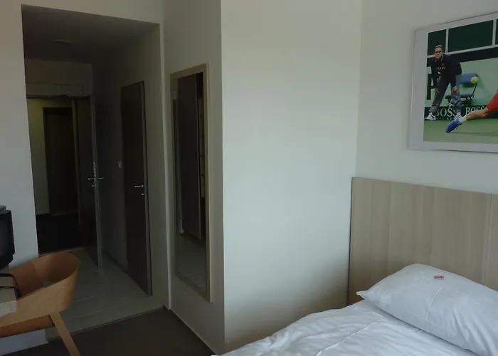 Sportovni Centrum Otel Nymburk